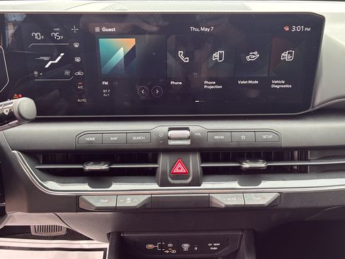 Certified 2025 Kia K4 EX FWD image 29