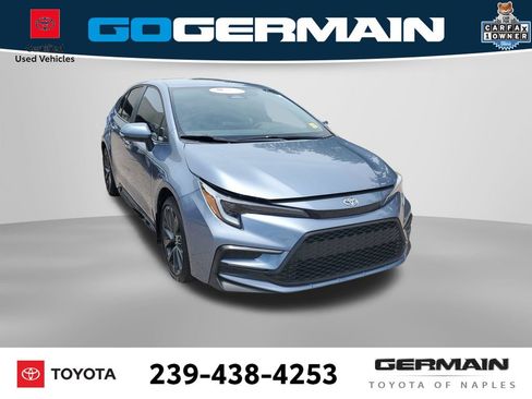 Used 2025 Toyota Corolla SE FWD image 3