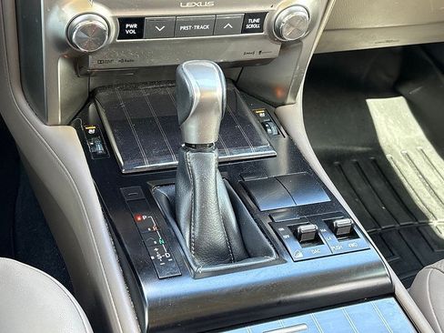Used 2020 Lexus GX 460 Premium AWD/4WD image 25