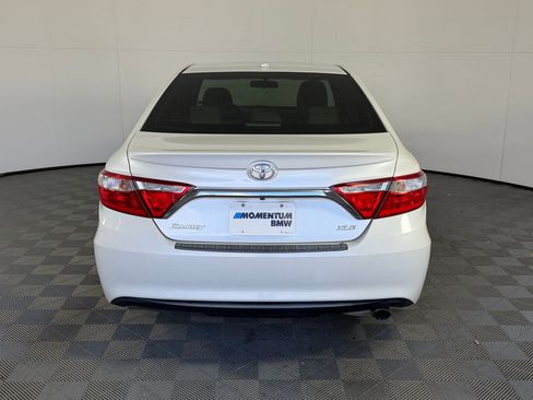 Used 2017 Toyota Camry XLE FWD image 10