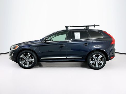 Used 2017 Volvo XC60 T6 Dynamic w/ Preferred Option Package AWD/4WD image 4
