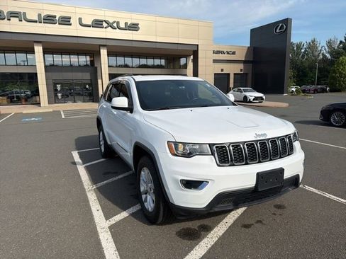Used 2021 Jeep Grand Cherokee Laredo AWD/4WD image 1