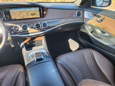 Used 2015 Mercedes-Benz S 550 Sedan image 18