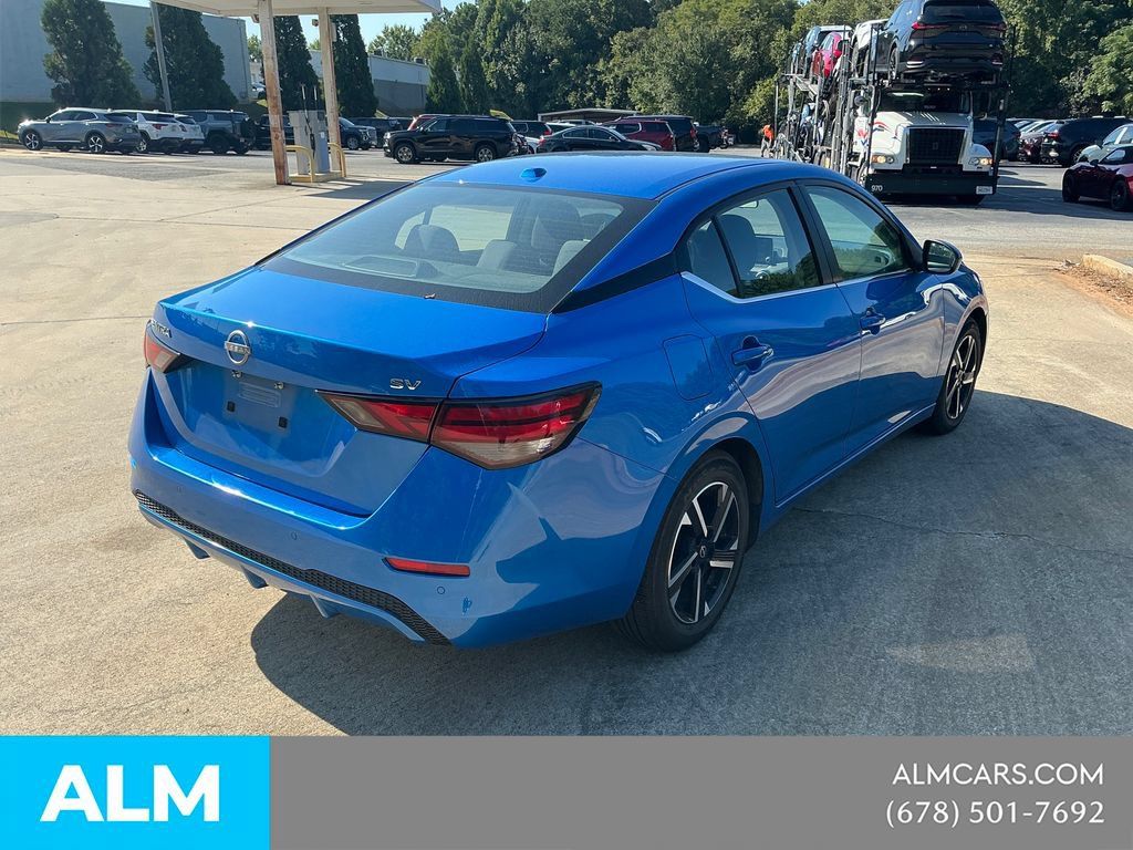 Used 2024 Nissan Sentra SV FWD image 5