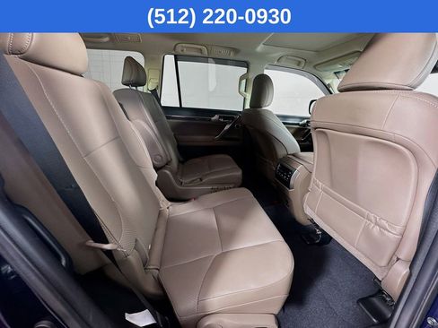 Used 2023 Lexus GX 460 Luxury image 36
