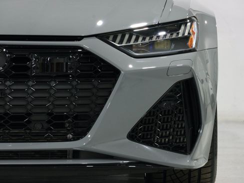 Used 2021 Audi RS 6 AWD/4WD image 11