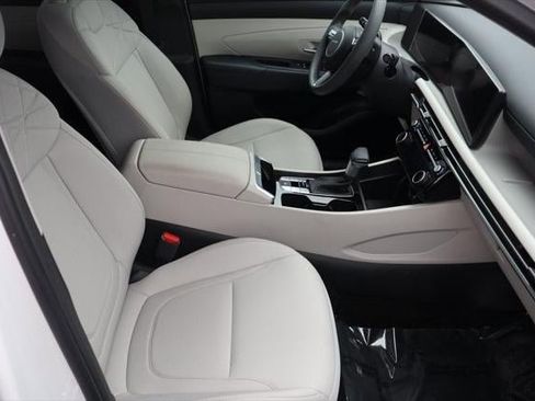 Used 2025 Hyundai Tucson SEL image 14