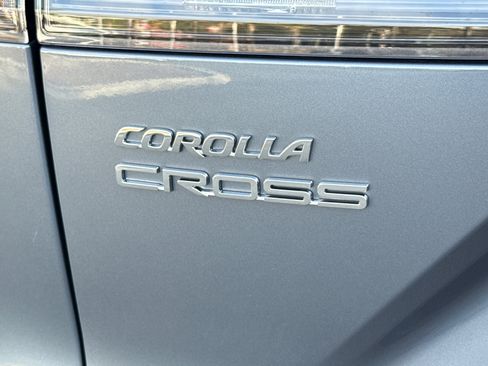 Certified 2026 Toyota Corolla Cross L FWD image 8