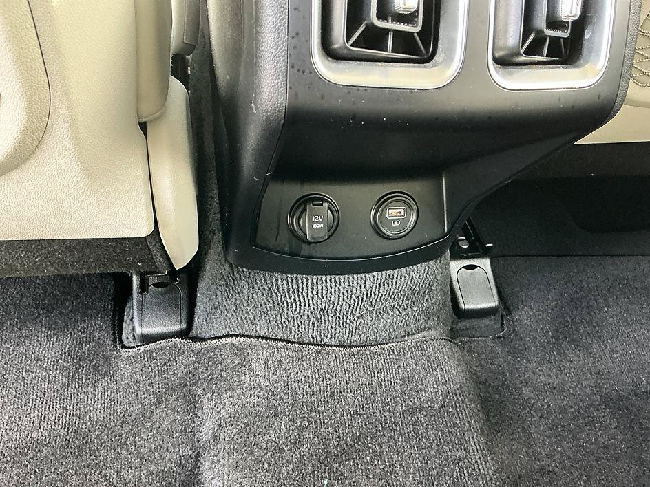 Used 2022 Kia Sorento S FWD image 25