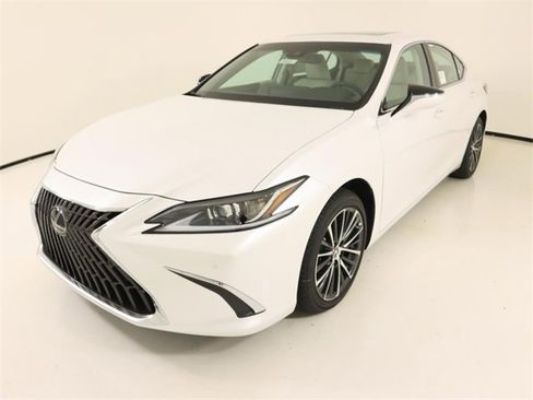 New 2025 Lexus ES 300h 300h image 8