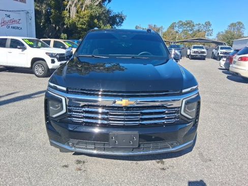 Certified 2025 Chevrolet Suburban Premier image 9