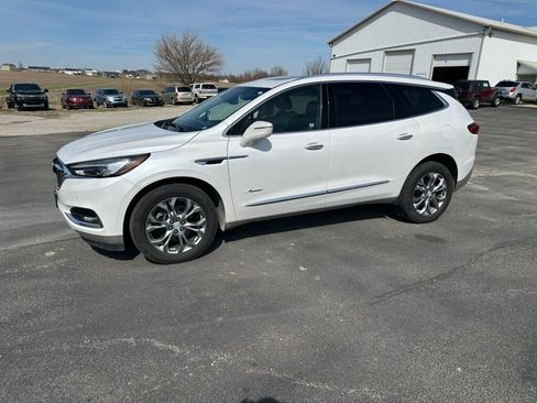 Used 2019 Buick Enclave Avenir w/ Avenir Technology Package image 1