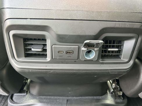 Used 2021 Chevrolet Silverado 1500 LT Trail Boss w/ Convenience Package II image 16