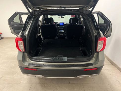 Used 2020 Ford Explorer XLT w/ Equipment Group 202A image 18