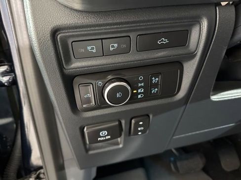 Used 2022 Ford F150 Lariat image 22