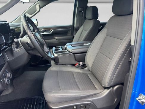 Used 2025 Chevrolet Silverado 1500 LT AWD/4WD image 10
