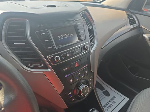 Used 2018 Hyundai Santa Fe Sport FWD image 19