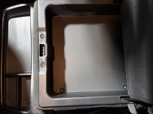 Used 2022 RAM 1500 Classic SLT w/ Electronics Convenience Group image 29