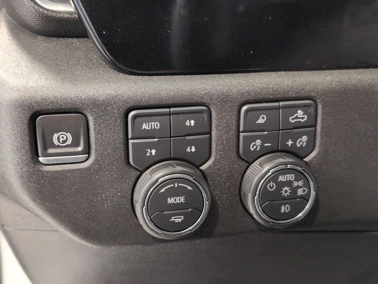 Used 2023 Chevrolet Silverado 1500 LTZ AWD/4WD image 10