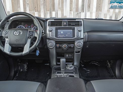Used 2017 Toyota 4Runner SR5 Premium AWD/4WD image 16