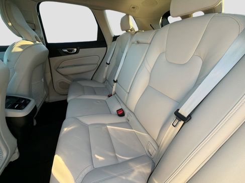 Used 2025 Volvo XC60 B5 Ultra w/ Climate Package image 21