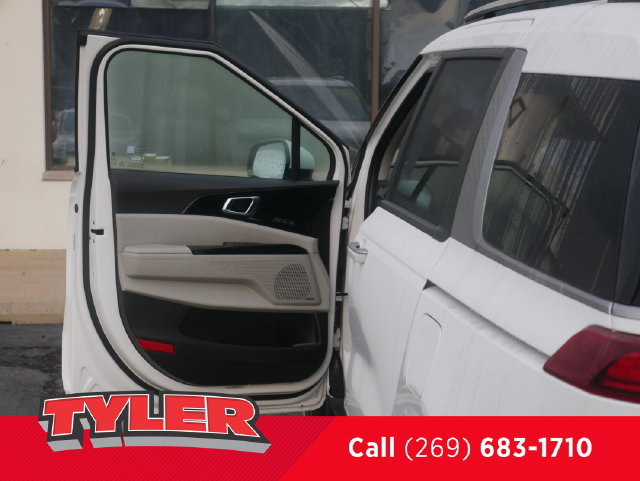 Used 2024 Kia Carnival SX Prestige FWD image 18