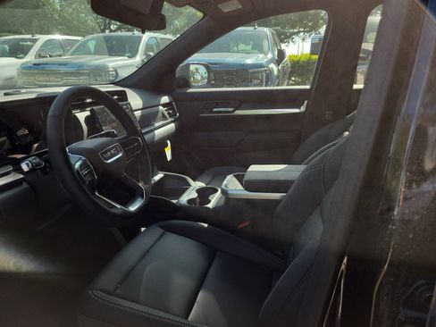 New 2026 GMC Terrain Elevation w/ Technology Package II FWD image 9