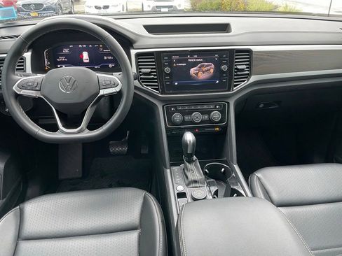 Certified 2023 Volkswagen Atlas Cross Sport SEL R-Line AWD/4WD image 21