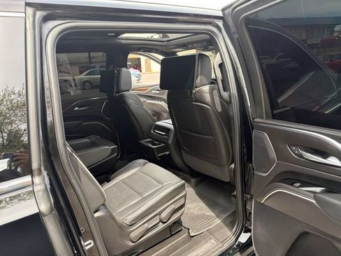 Used 2024 Cadillac Escalade ESV Premium Luxury w/ Performance Package AWD/4WD image 47