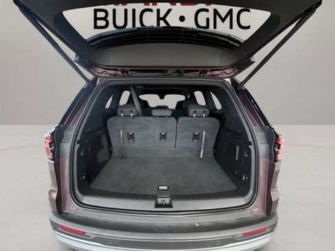 Used 2025 GMC Acadia Elevation image 20