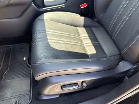 Certified 2024 Honda HR-V EX-L image 19