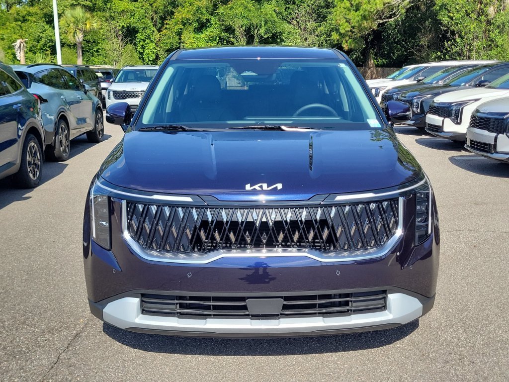 New 2026 Kia Carnival FWD image 2