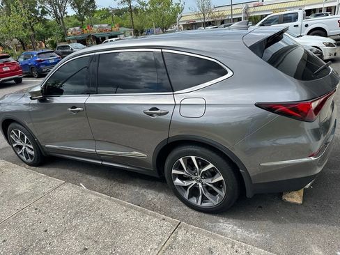 Used 2024 Acura MDX SH-AWD w/ Technology Package image 3