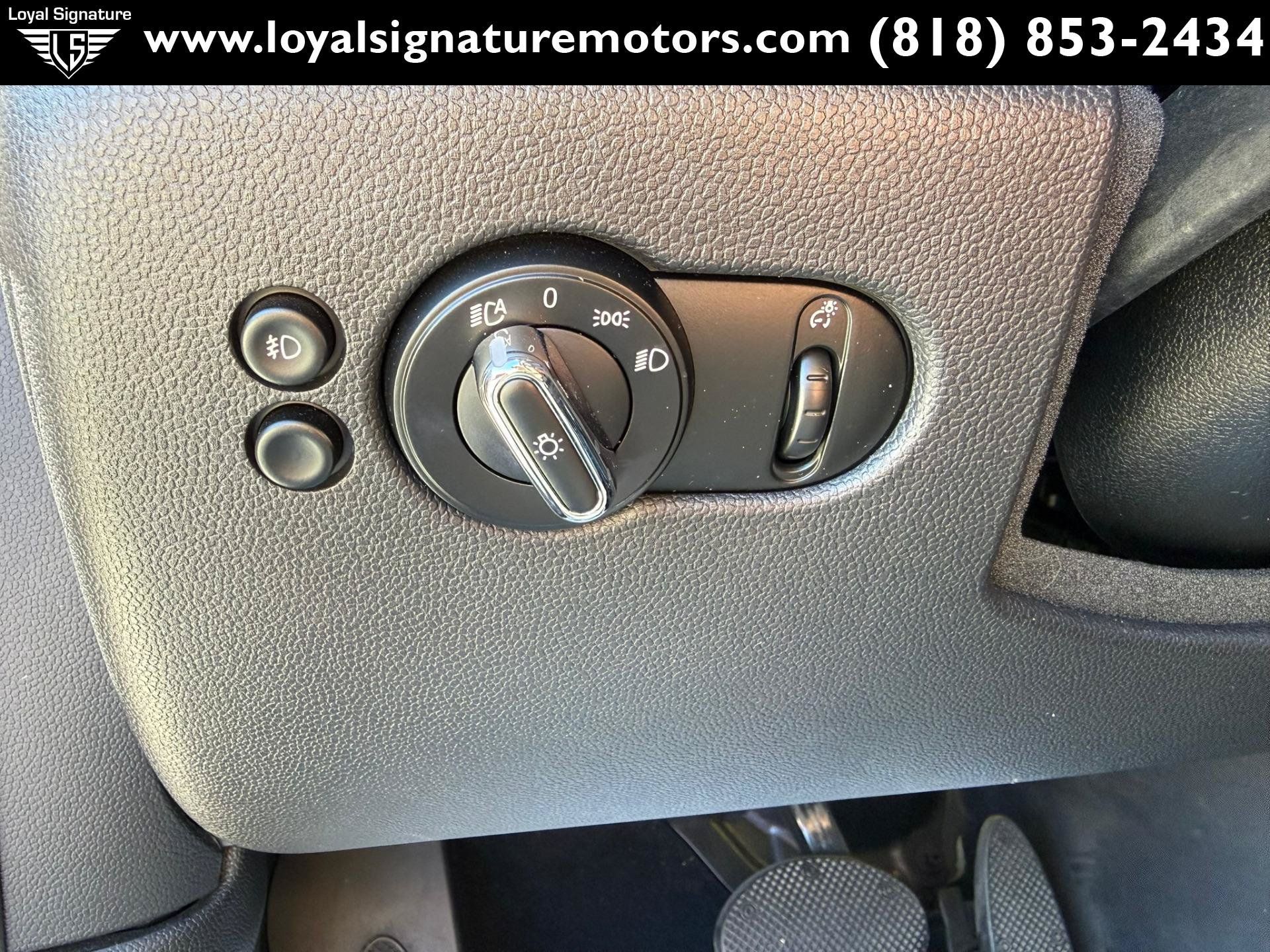 Used 2019 MINI Cooper S w/ Premium Package FWD image 18