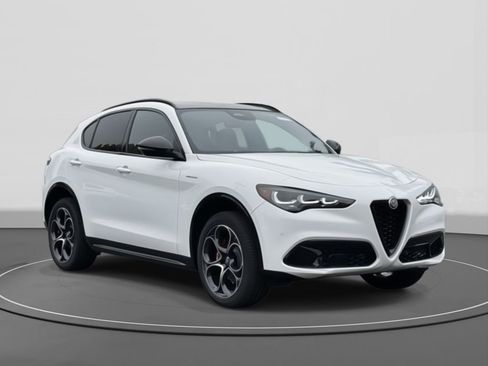 New 2025 Alfa Romeo Stelvio Sprint w/ Veloce Package image 1