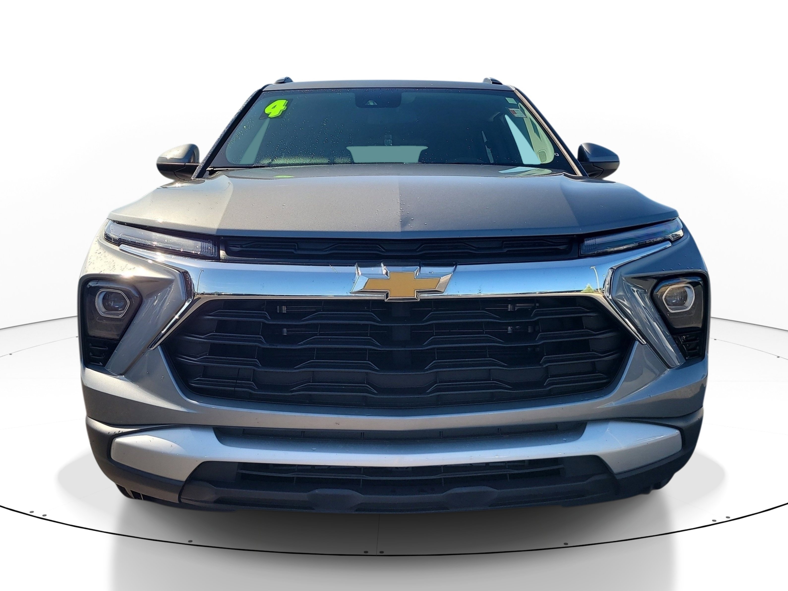 Used 2024 Chevrolet TrailBlazer LT w/ Driver Confidence Package FWD image 2