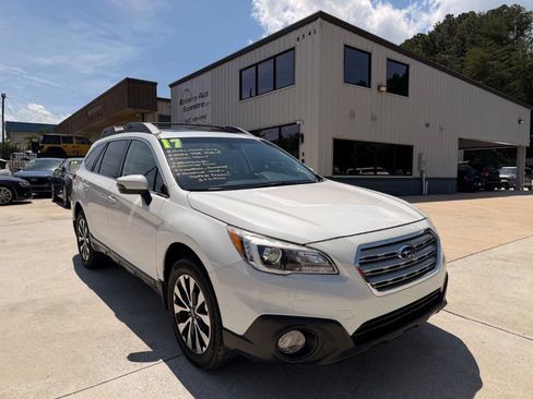 Used 2017 Subaru Outback 2.5i Limited AWD/4WD image 1