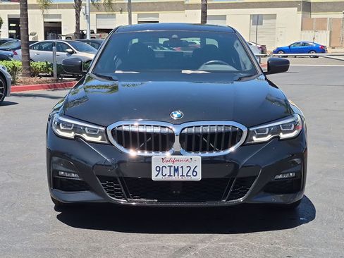 Used 2020 BMW 330i Sedan w/ M Sport Package RWD image 3