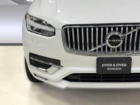 Certified 2023 Volvo XC90 B5 Plus w/ Protection Package Premier image 28