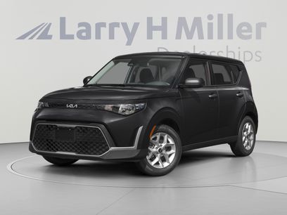 Used 2025 Kia Soul LX w/ LX Technology Package