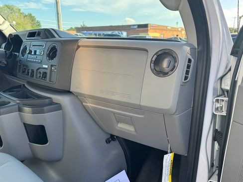 Used 2019 Ford E-350 and Econoline 350 Super Duty w/ Power Windows & Locks Group RWD image 13