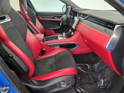 Used 2023 Jaguar F-PACE SVR image 3