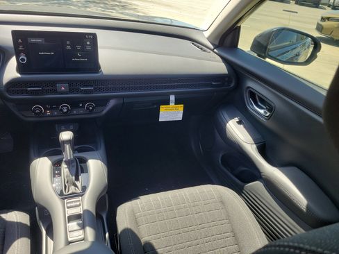 New 2026 Honda HR-V LX image 16