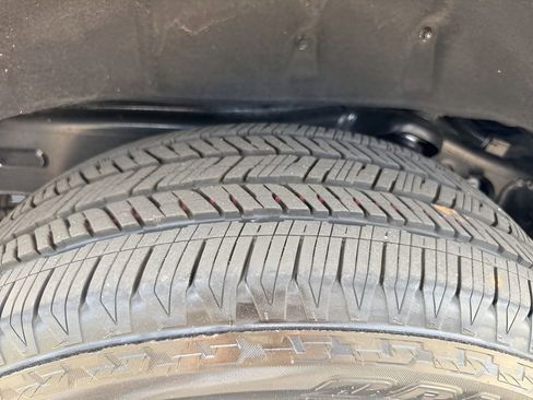 Used 2026 Toyota Sequoia Platinum AWD/4WD image 37