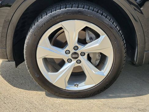 Used 2021 Audi Q5 2.0T Premium Plus w/ Premium Plus Package AWD/4WD image 10