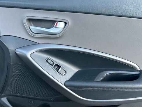 Used 2013 Hyundai Santa Fe Sport image 24