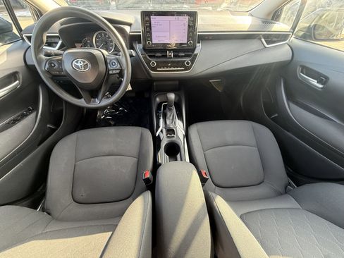 Used 2021 Toyota Corolla LE image 11