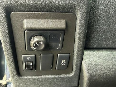 Used 2013 Nissan Rogue SL FWD image 20