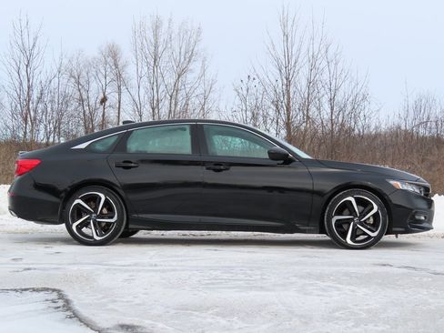Used 2020 Honda Accord Sport image 2
