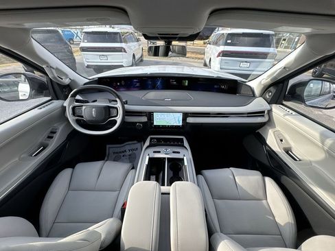 New 2026 Lincoln Navigator L Reserve w/ Jet Appearance Package AWD/4WD image 21